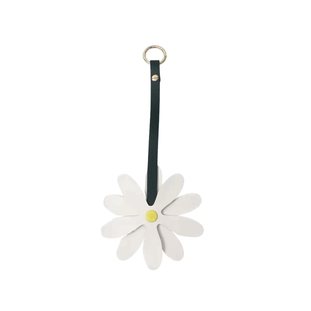 WHITE FLOWER CHARM